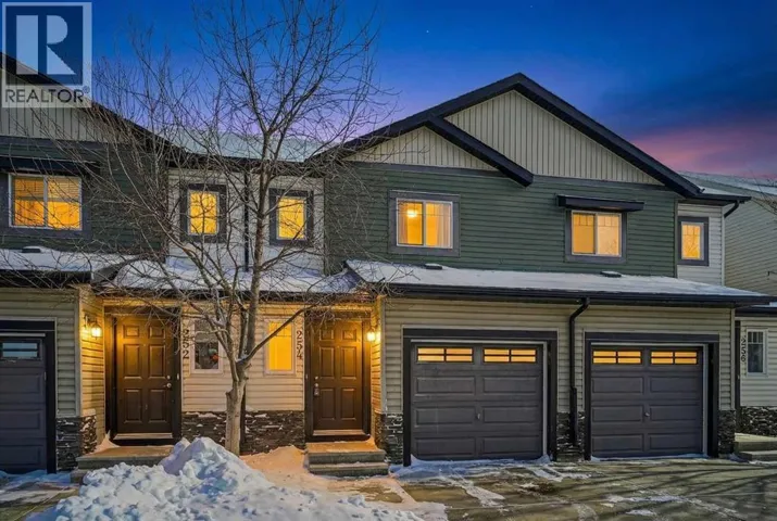 254 Pantego Lane NW, Calgary, Alberta T3K0T1