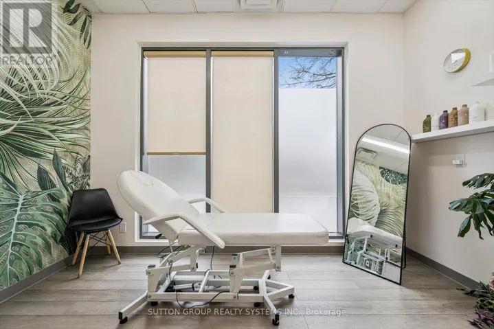 UNIT 28 - 11 BRONTE ROAD, Oakville (BR Bronte), Ontario L6L0E1