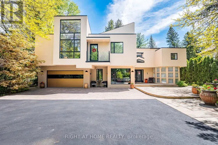 1 FRIARS LANE, Toronto (Princess-Rosethorn), Ontario M9A1T6