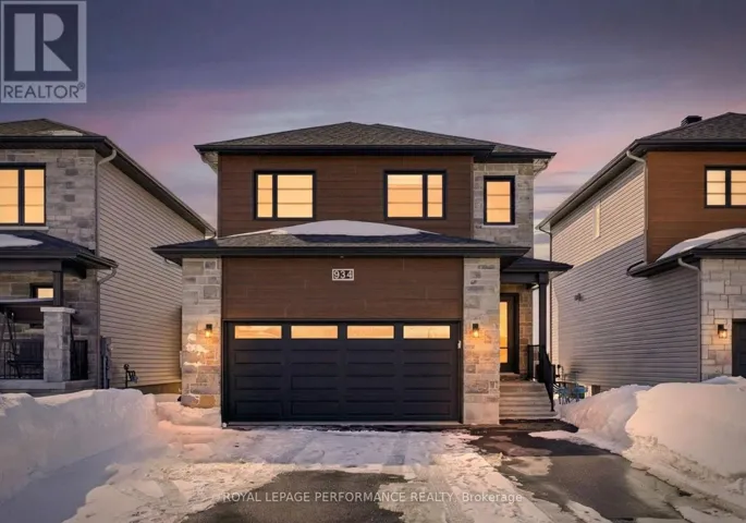 934 CHABLIS CRESCENT, Russell, Ontario K0A1W0