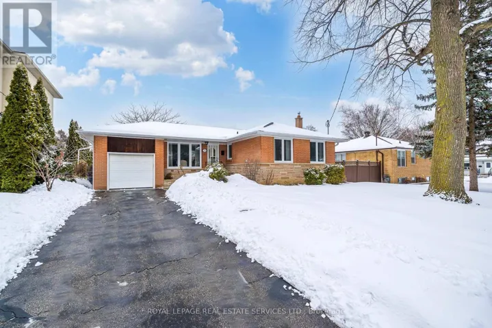 71 HILLCROFT DRIVE, Toronto (Islington-City Centre West), Ontario M9B4X6