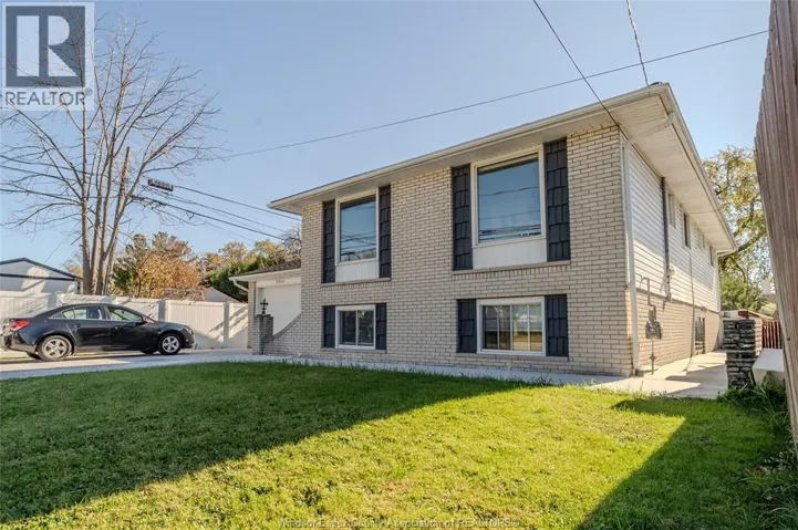 5935 Rose STREET Unit# Lower, Windsor, Ontario N8T3E2