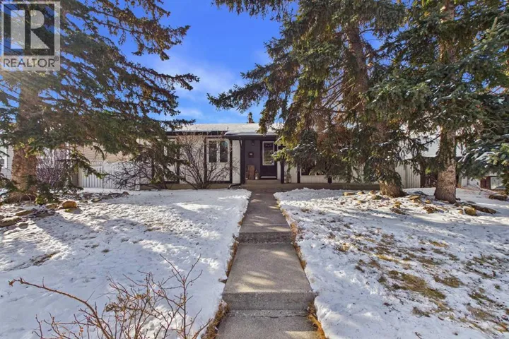 335 Huntridge Road NE, Calgary, Alberta T2K4B8