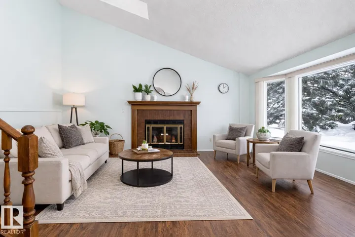 1511 104 ST NW, Edmonton, Alberta T6J5T2