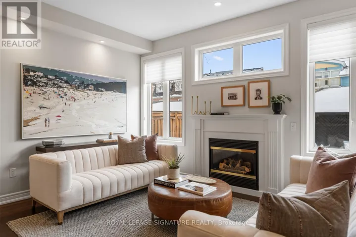 101 BOARDWALK DRIVE, Toronto (The Beaches), Ontario M4L3X9