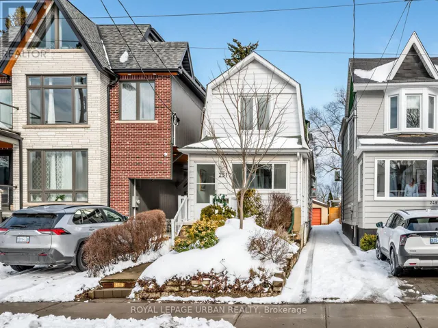 251 CEDARVALE AVENUE, Toronto (Woodbine-Lumsden), Ontario M4C4K3