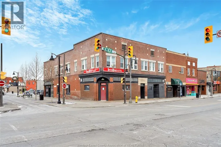 35 ERIE STREET South, Leamington, Ontario N8H3A6