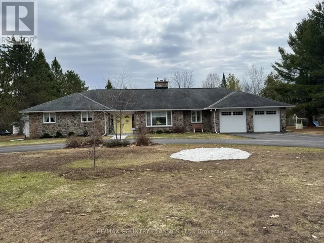 37 GOLFVIEW DRIVE, Bancroft (Bancroft Ward), Ontario K0L1C0