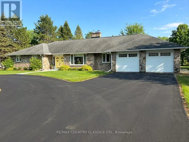37 GOLFVIEW DRIVE, Bancroft (Bancroft Ward), Ontario K0L1C0