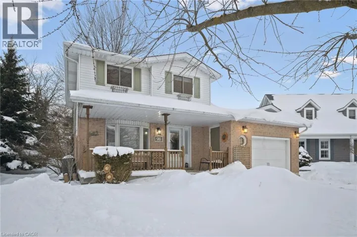 98 OLD MAPLE Lane, Kitchener, Ontario N2N3B3