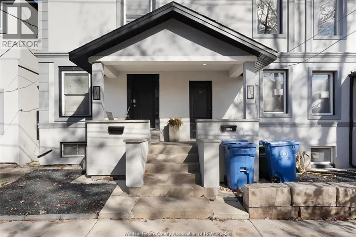 712 BROCK, Windsor, Ontario N9C2T4