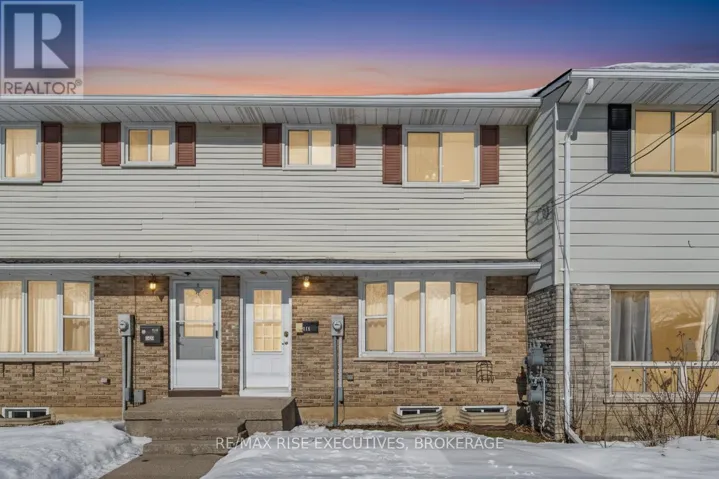 926 AMBERDALE CRESCENT, Kingston (South of Taylor-Kidd Blvd), Ontario K7M6V1