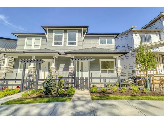 7686 196 STREET, Langley, British Columbia V2Y3V4