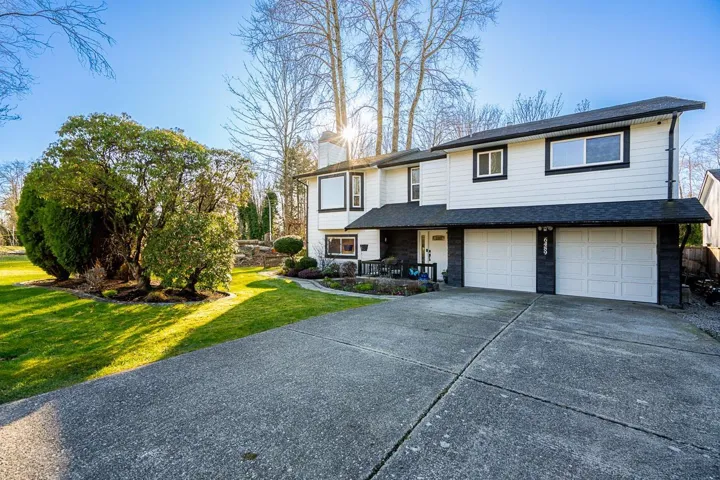 6489 108A STREET, Delta, British Columbia V4E1H1