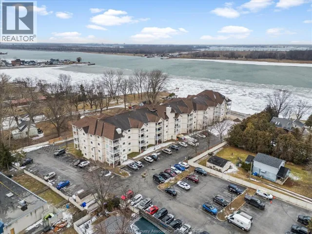 40 ADAMS LANE Unit# 103, LaSalle, Ontario N9J3R4