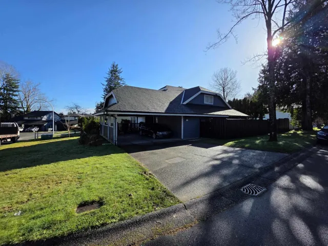 6524 133A STREET, Surrey, British Columbia V3W8T5