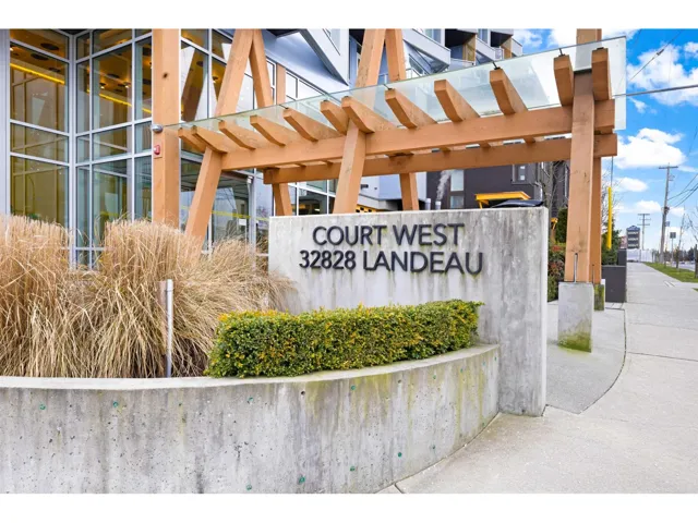 406 32828 LANDEAU PLACE, Abbotsford, British Columbia V2S0M4