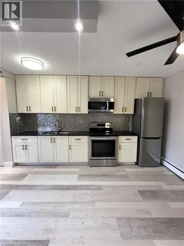 50 HILDA Avenue Unit# 102, Hamilton, Ontario L8M3E6