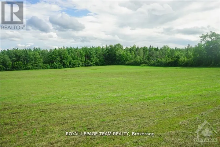 8530 VICTORIA STREET, Ottawa, Ontario K0A2P0