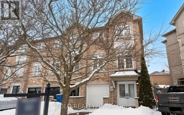 8 BURGON PLACE, Aurora (Aurora Village), Ontario L4G7Y2