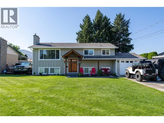 821 PUHALLO Drive, Kamloops, British Columbia V2B6P8
