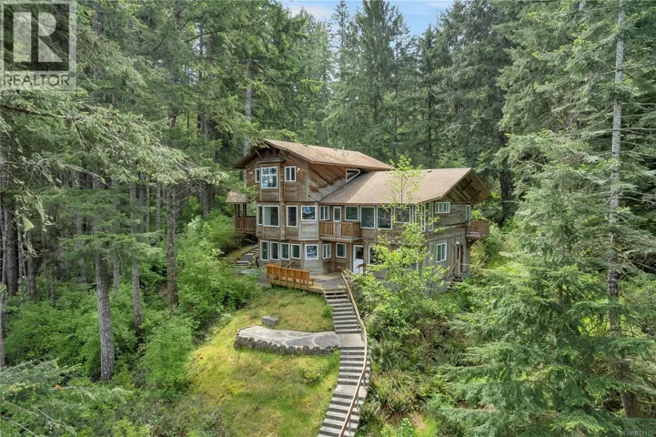 1747 Hyacinthe Bay Rd, Quadra Island, British Columbia V0P1H0