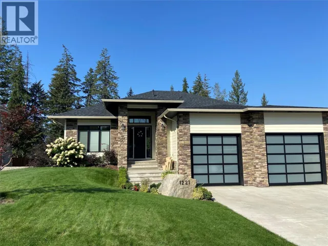 1221 23 Street SE, Salmon Arm, British Columbia V1E0C7