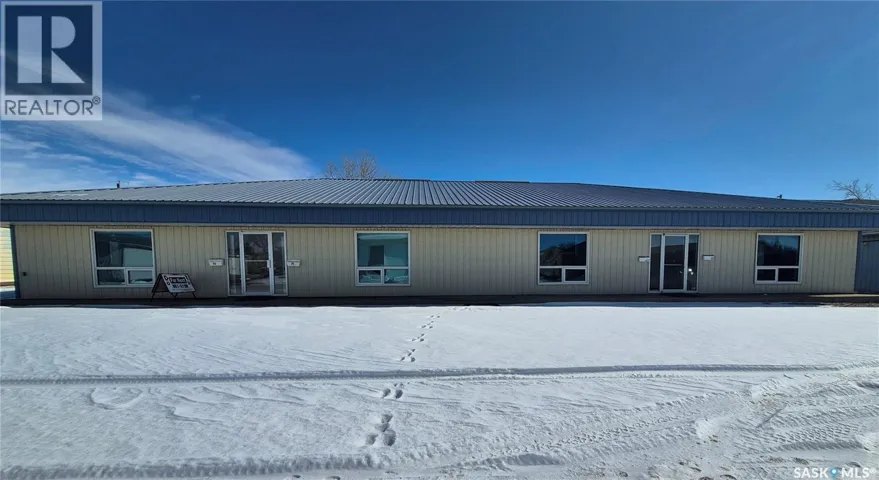24 12th STREET NE, Weyburn, Saskatchewan S4H1K2