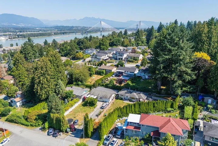 11458 139 STREET, Surrey, British Columbia V3R3E3