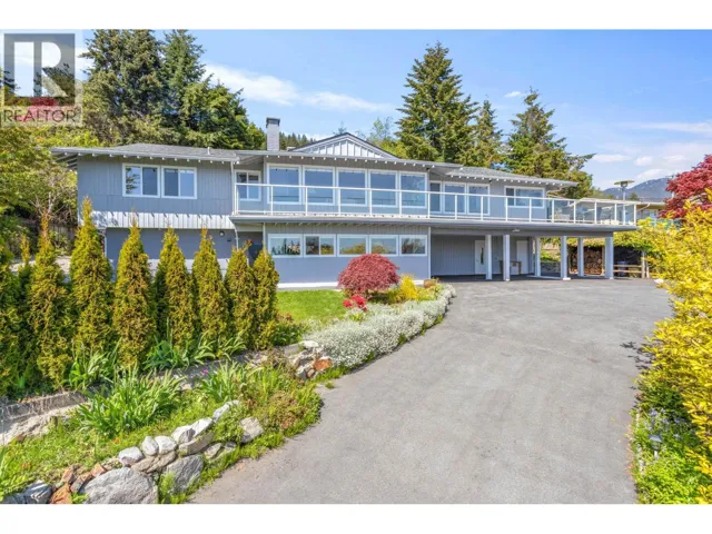 1111 GILSTON ROAD, West Vancouver, British Columbia V7S2E7