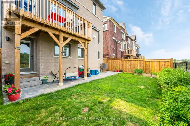 3281 TURNSTONE BOULEVARD, Pickering, Ontario L1X0M9