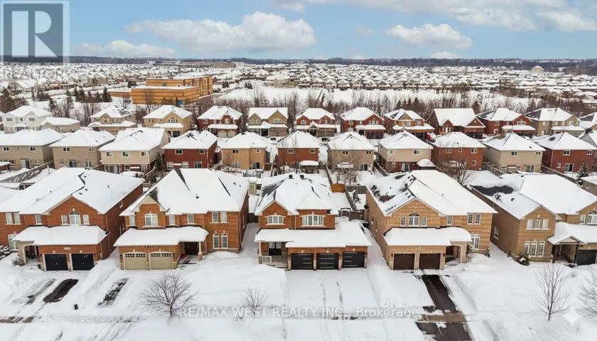 146 SANDRINGHAM DRIVE, Barrie (Innis-Shore), Ontario L4M0C9