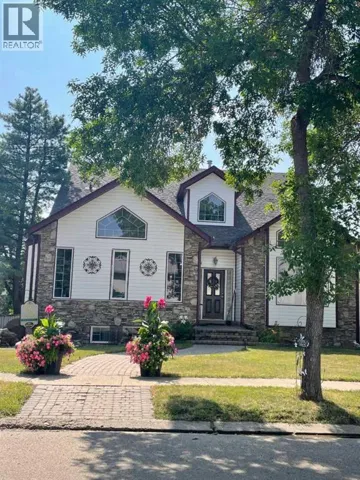 917 6 Avenue, Wainwright, Alberta T9W1C7