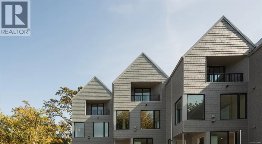 3 909 Redfern St, Victoria, British Columbia V8S4G6