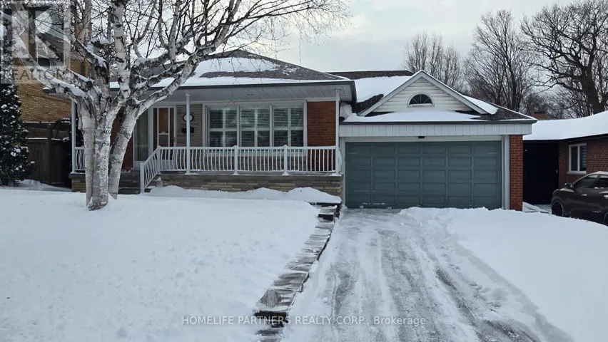 3 RIDGE POINT CRESCENT, Toronto (Brookhaven-Amesbury), Ontario M6M2Z7