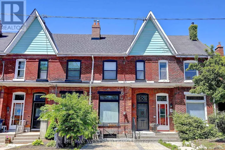UPPER - 36 KENNEDY AVENUE, Toronto (High Park-Swansea), Ontario M6S2X5