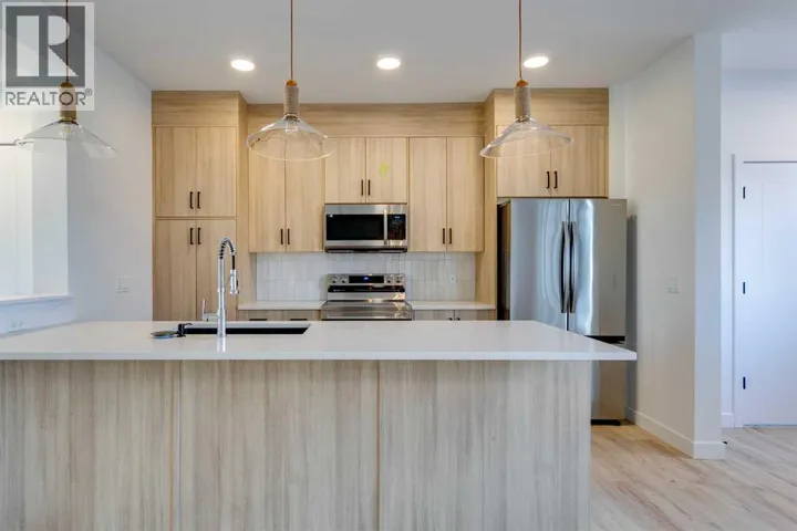 47 Andalusian Road, Cochrane, Alberta T4C3B7