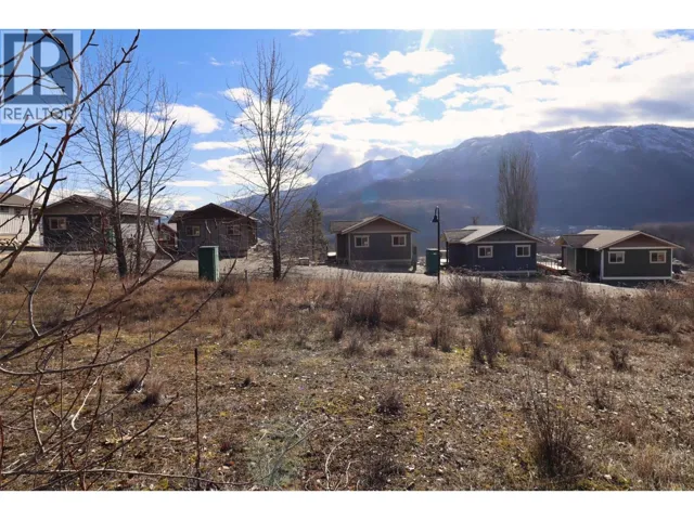 2633 Squilax Anglemont Road Unit# 151, Lee Creek, British Columbia V0E1M4