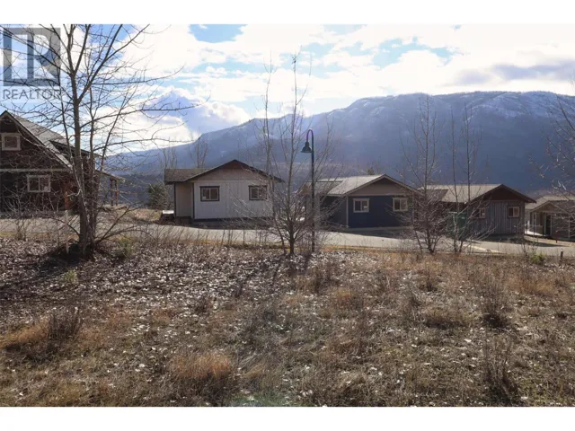2633 Squilax Anglemont Road Unit# 148, Lee Creek, British Columbia V0E1M4