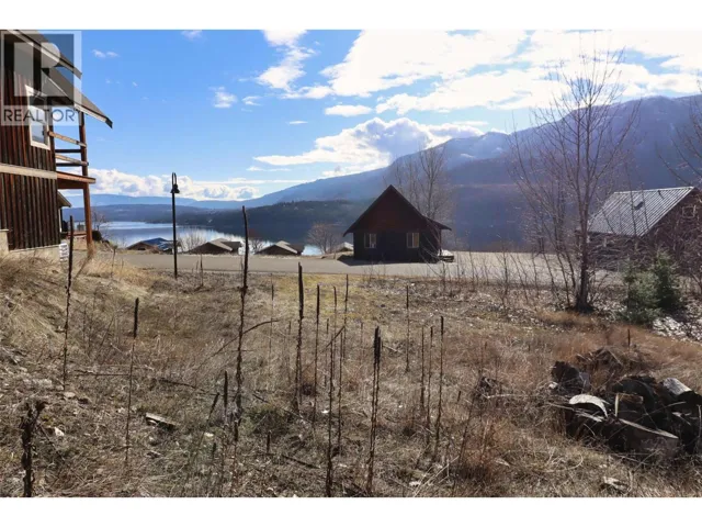 2633 Squilax Anglemont Road Unit# 143, Lee Creek, British Columbia V0E1M4