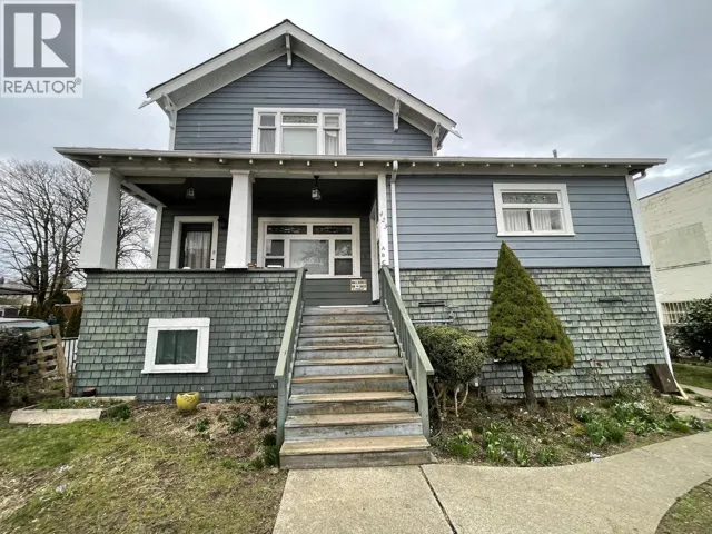 423 SIXTH STREET, New Westminster, British Columbia V3L3B1