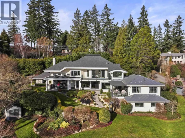 6215 OVERSTONE DRIVE, West Vancouver, British Columbia V7W1X7
