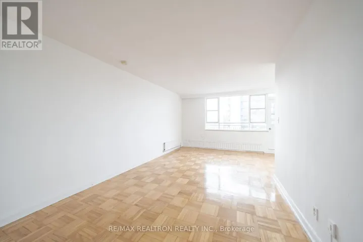 604 - 165 COSBURN AVENUE, Toronto (Danforth Village-East York), Ontario M4J2L3