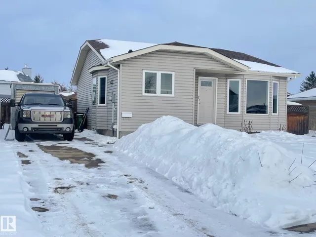 324 WARWICK RD NW, Edmonton, Alberta T5X4P9