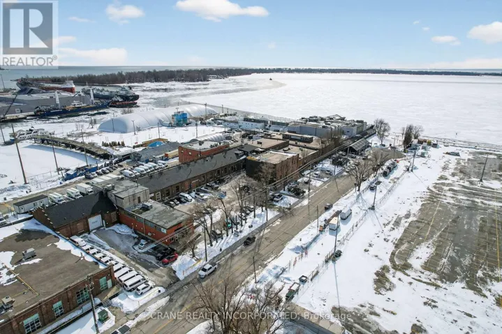 31F POLSON STREET, Toronto (South Riverdale), Ontario M5A1A4