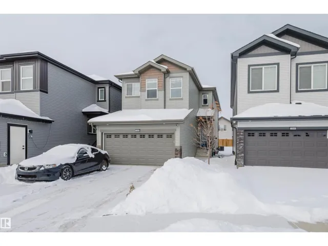 1344 11 AV NW, Edmonton, Alberta T6T2W4