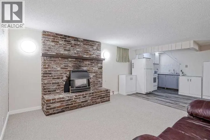 171 Huntchester Crescent NE, Calgary, Alberta T2K5G1