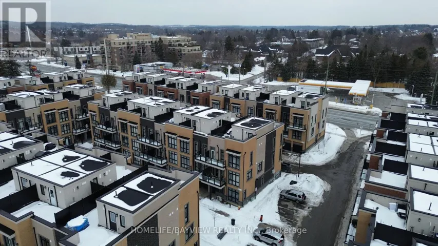 17 - 8 SAYERS LANE, Richmond Hill (Oak Ridges), Ontario L4E1J4