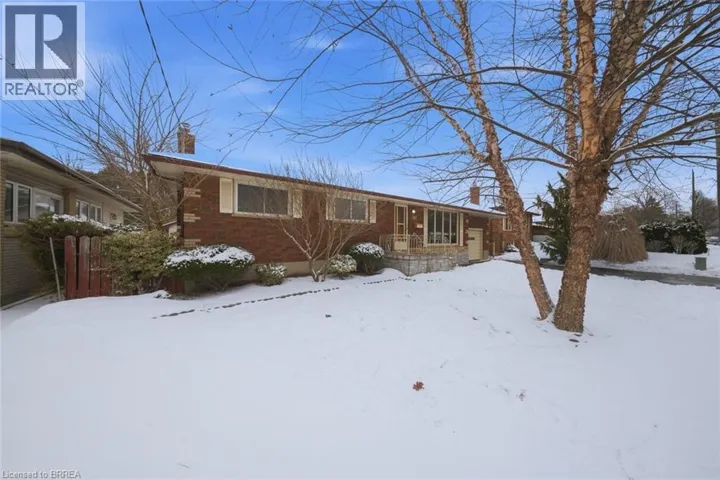 247 MEMORIAL Drive, Brantford, Ontario N3R5T2