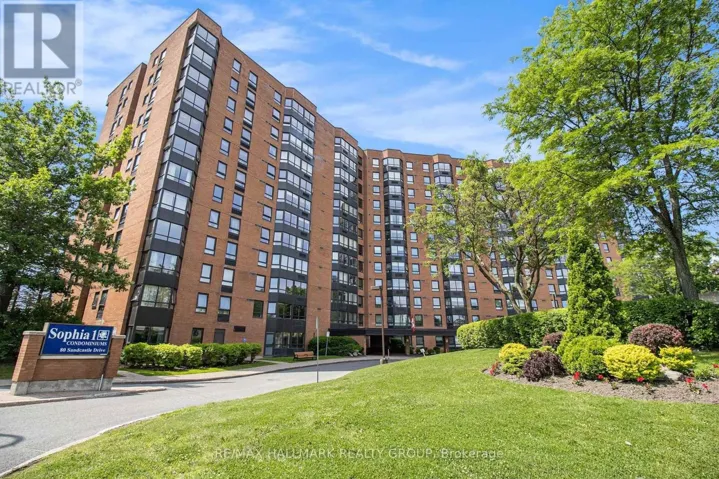 616 - 80 SANDCASTLE DRIVE, Ottawa, Ontario K2H9E7